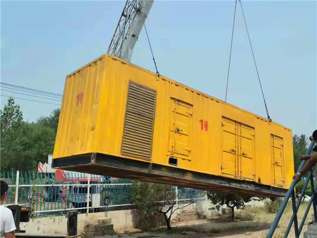 柳城300KW柴油发电机组油耗是多少？