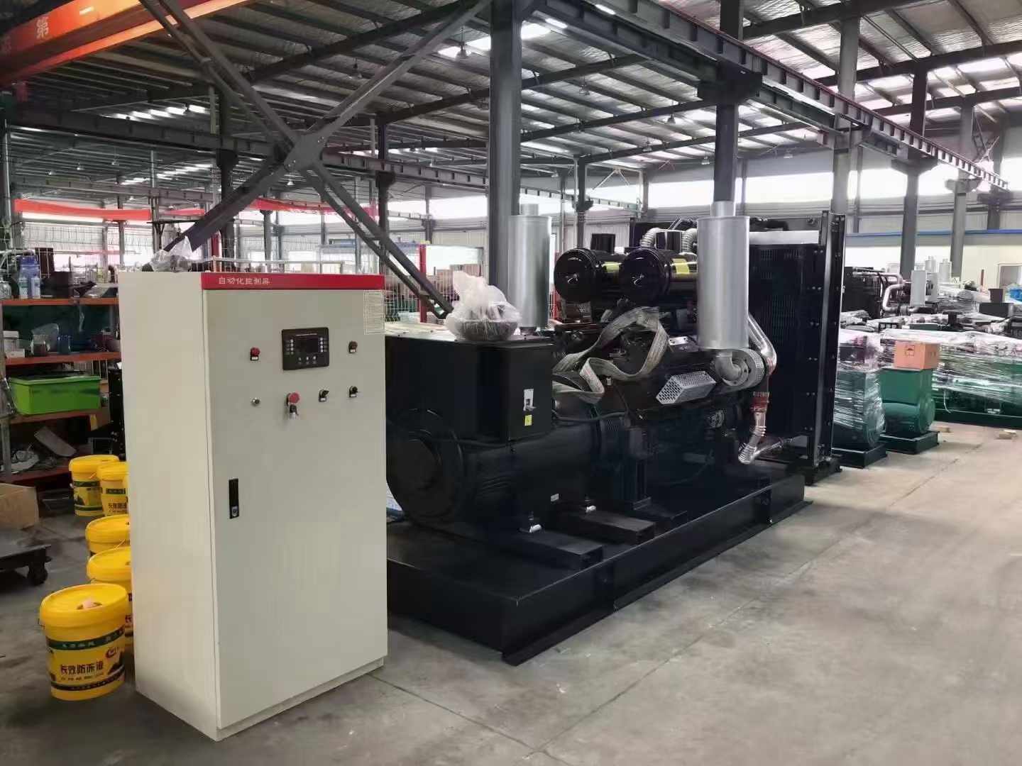 柳城柴油发电机运行时的噪音和振动水平如何?