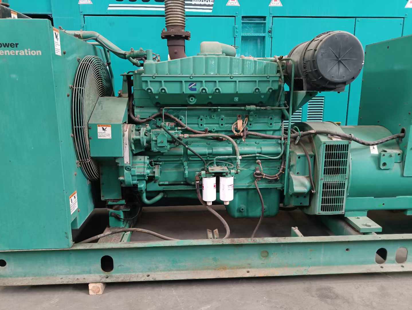 柳城过载会对 600kW 柴油发电机组造成哪些损害？