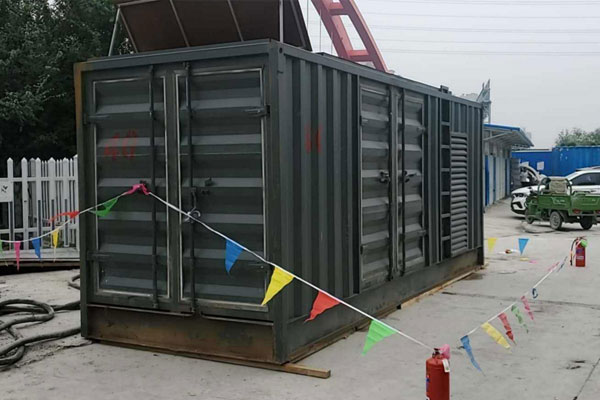 柳城发电机租赁空气滤清器多久更换一次?
